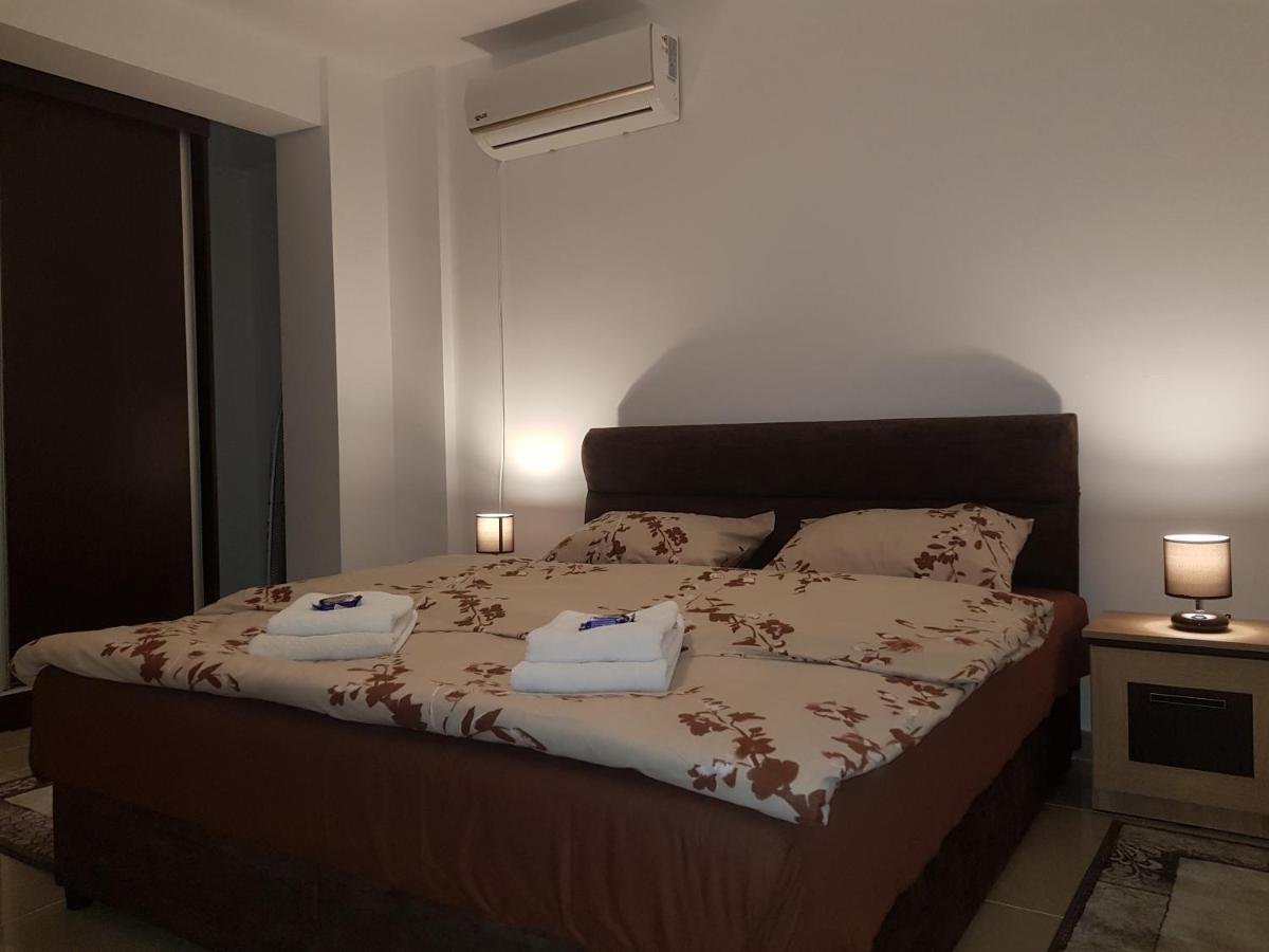 Summer Mamaia Navodari Exterior photo